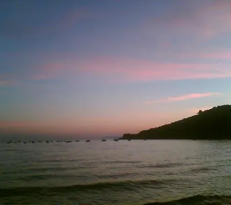 Bbmaredellestelle Bed and breakfast Torre delle Stelle